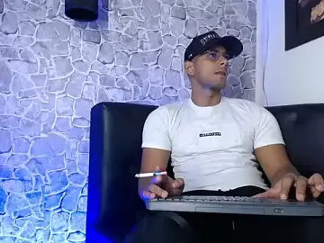 Stripchat Private Sex Chat of Chris_Dick23