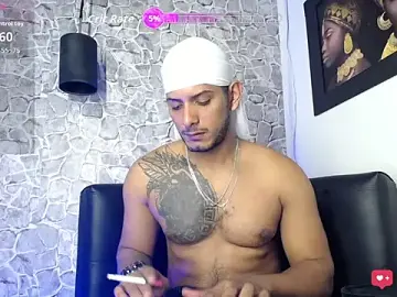 Stripchat Best live sex cam show of Chris_Dick23