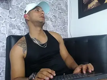 Stripchat Best Webcam of Chris_Dick23