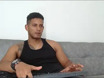 Stripchat Best Webcam of Chris_Dick23