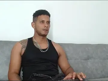 Stripchat Free Porn Cam of Chris_Dick23