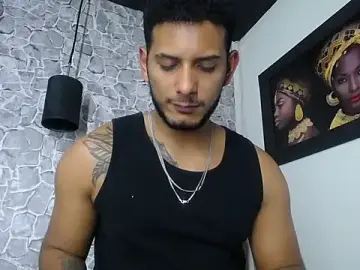 Stripchat Free Porn Cam of Chris_Dick23