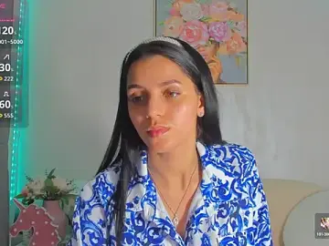 Stripchat Adult Webcam of Sarabecker