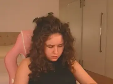 Stripchat Adult Webcam of Ariella_Sol