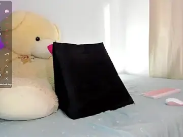 Stripchat Free Live Porn of Cleo_Santos