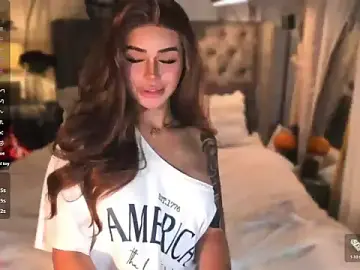 Stripchat Sex Chat of ParisianDoll
