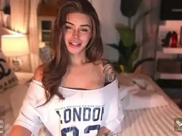 Stripchat Adult Webcams of ParisianDoll