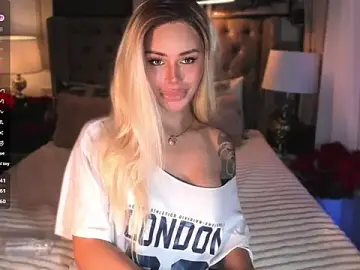 Stripchat Free Porn Cam of ParisianDoll