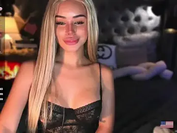 Stripchat Free Porn Cam of ZyraGoddes