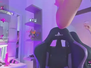 Stripchat Best live sex cam show of mariiahneedles