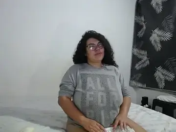 Stripchat Adult Webcam of mabigomez00