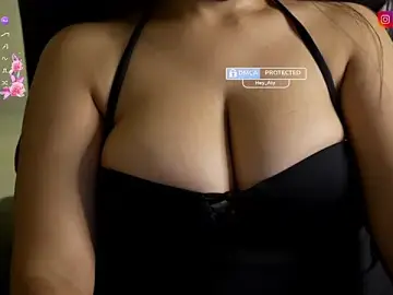 Stripchat Live Sex of Hey_Aly