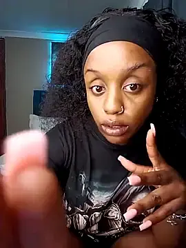 Stripchat Live Sex Cam of Queen-Chocolate