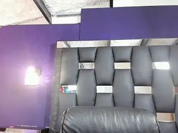 Stripchat Adult Video Chat of EMYCLARK01