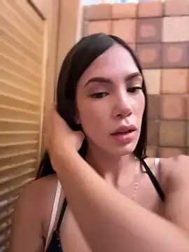 Stripchat Free Porn Cam of _Valentinaa_