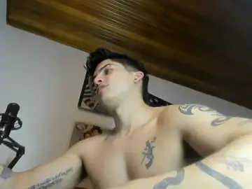 Stripchat Adult Video Chat of charlie_hotxxx