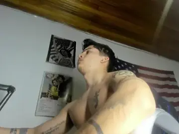 Stripchat Live Sex Cam of charlie_hotxxx