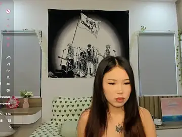 Stripchat Nude Webcam of Yena-little