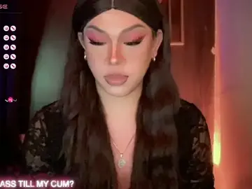 Stripchat Sex Cam of madam_agnes1