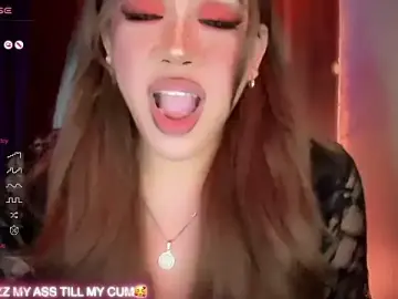 Stripchat Free Live Porn of madam_agnes1