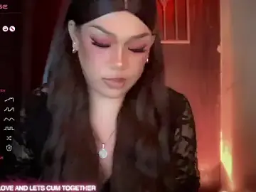 Stripchat Free Live Porn of madam_agnes1