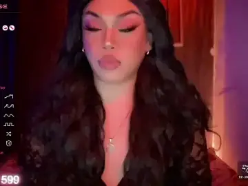 Stripchat Free Porn Cam of madam_agnes1