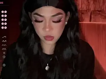 Stripchat Free Porn Cam of madam_agnes1