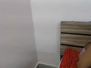 Stripchat Live Sex Cam of wildbabes