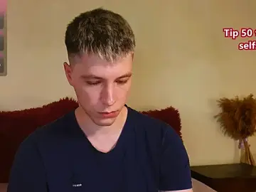 Stripchat Free Porn Cam of -ethan7inches-