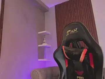 Stripchat Watch Live Sex Cams of liam_collins21