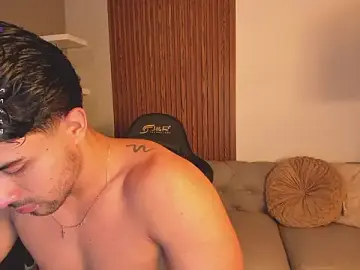 Stripchat Sex Cam of liam_collins21