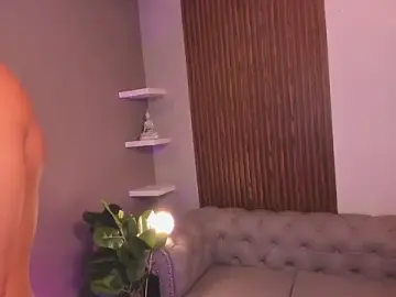 Stripchat Live Sex Cam of liam_collins21