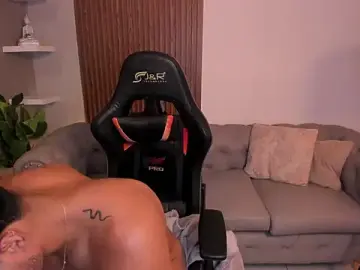 Stripchat Watch Live Sex Cams of liam_collins21