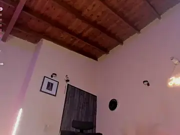 Stripchat Nude Webcam of Jess_Collen