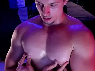 Stripchat Live Sex of ADAM_BOUTON_