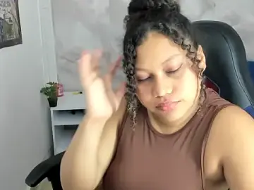 Stripchat Sex Cam of Lunastar02