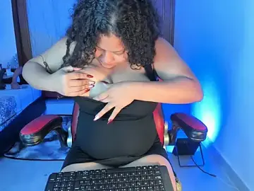 Stripchat Sex Cam of Lunastar02