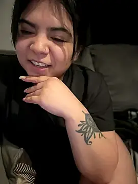 Stripchat Live Sex of kimmiakiss22