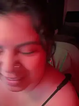 Stripchat Free Live Porn of kimmiakiss22