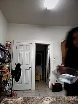 Stripchat Free Live Porn of kimmiakiss22