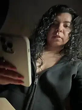 Stripchat Adult Video Chat of kimmiakiss22