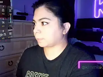 Stripchat Watch Live Sex Cams of kimmiakiss22