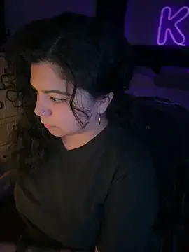 Stripchat Sex Cam of kimmiakiss22