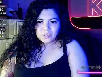 Stripchat Free Porn Cam of kimmiakiss22