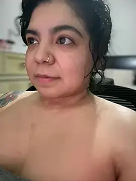 Stripchat Free Porn Cam of kimmiakiss22