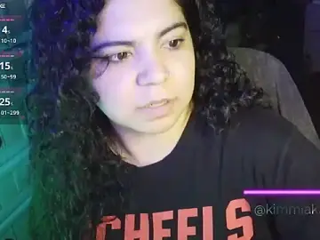 Stripchat Sex Chat of kimmiakiss22