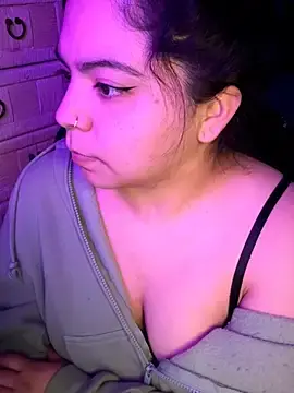 Stripchat Watch Live Sex Cams of kimmiakiss22