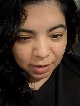 Stripchat Live Sex Cam of kimmiakiss22