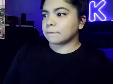 Stripchat Watch Live Sex Cams of kimmiakiss22