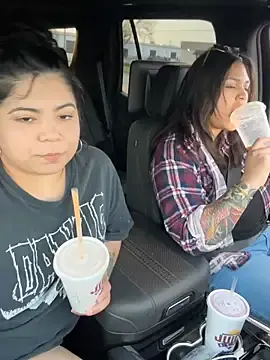 Stripchat Adult Webcams of kimmiakiss22